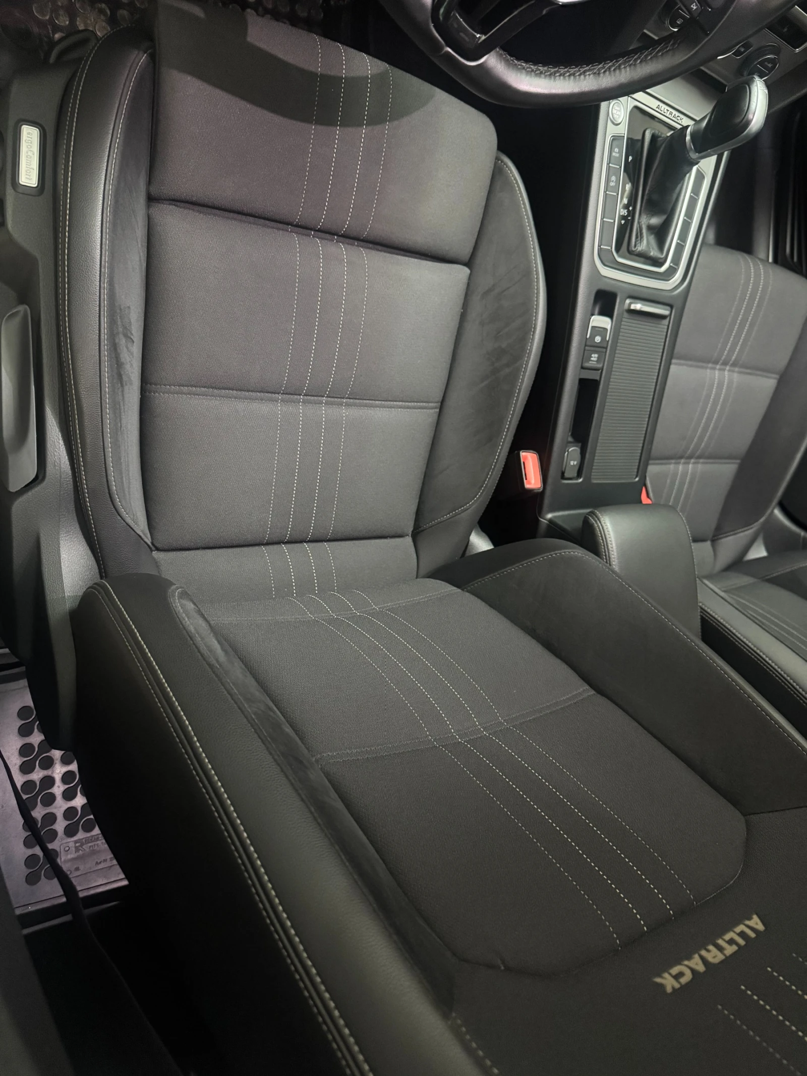 VW Passat alltrack, снимка 7 - Автомобили и джипове - 54622959