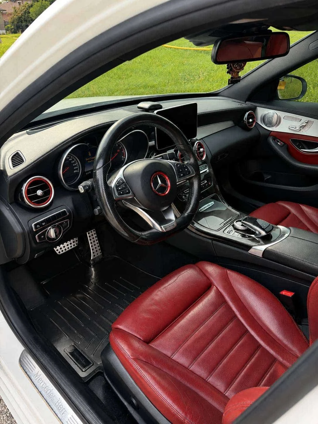 Mercedes-Benz C 450 AMG * АВТОКРЕДИТ * ГЛАВНО ПРЕДСТАВИТЕЛСТВО, снимка 8 - Автомобили и джипове - 55187625