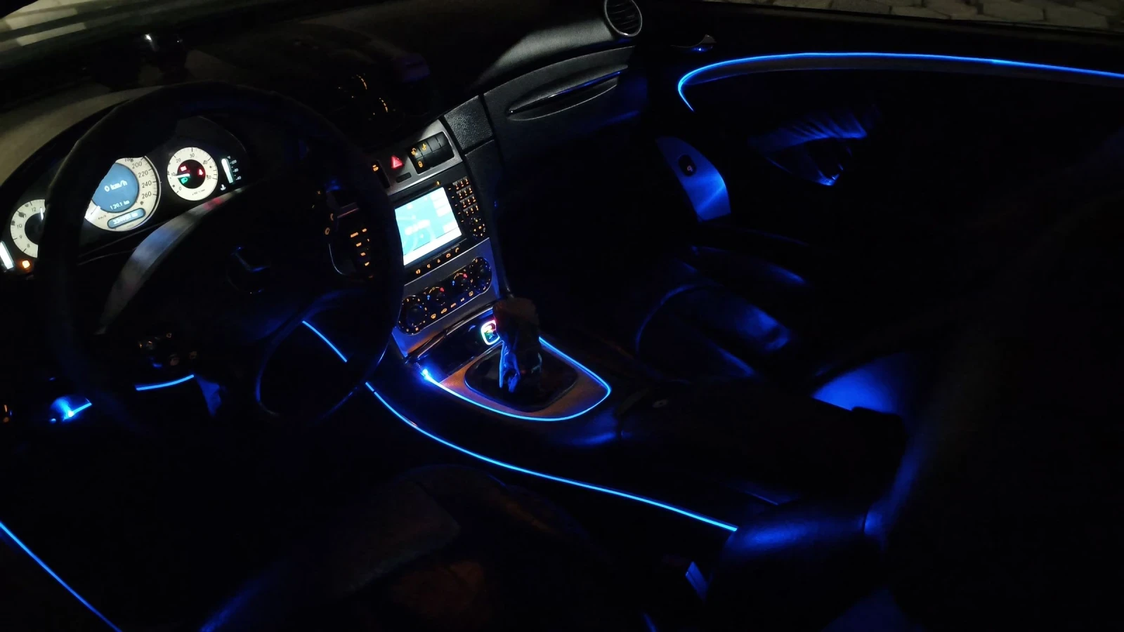 Mercedes-Benz CLK 220 CDI, снимка 6 - Автомобили и джипове - 55251168