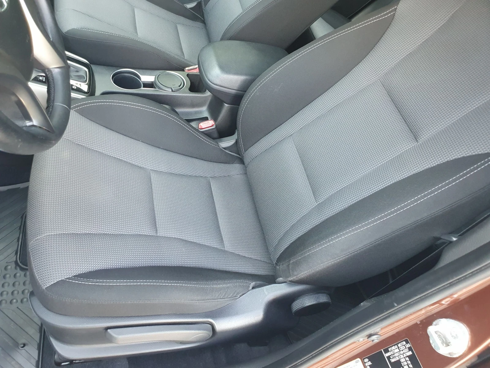 Hyundai I30 1.6 AUT  NAVI PODGREV  KAMERA NOVA NOVA  | Mobile.bg � ����������� 9