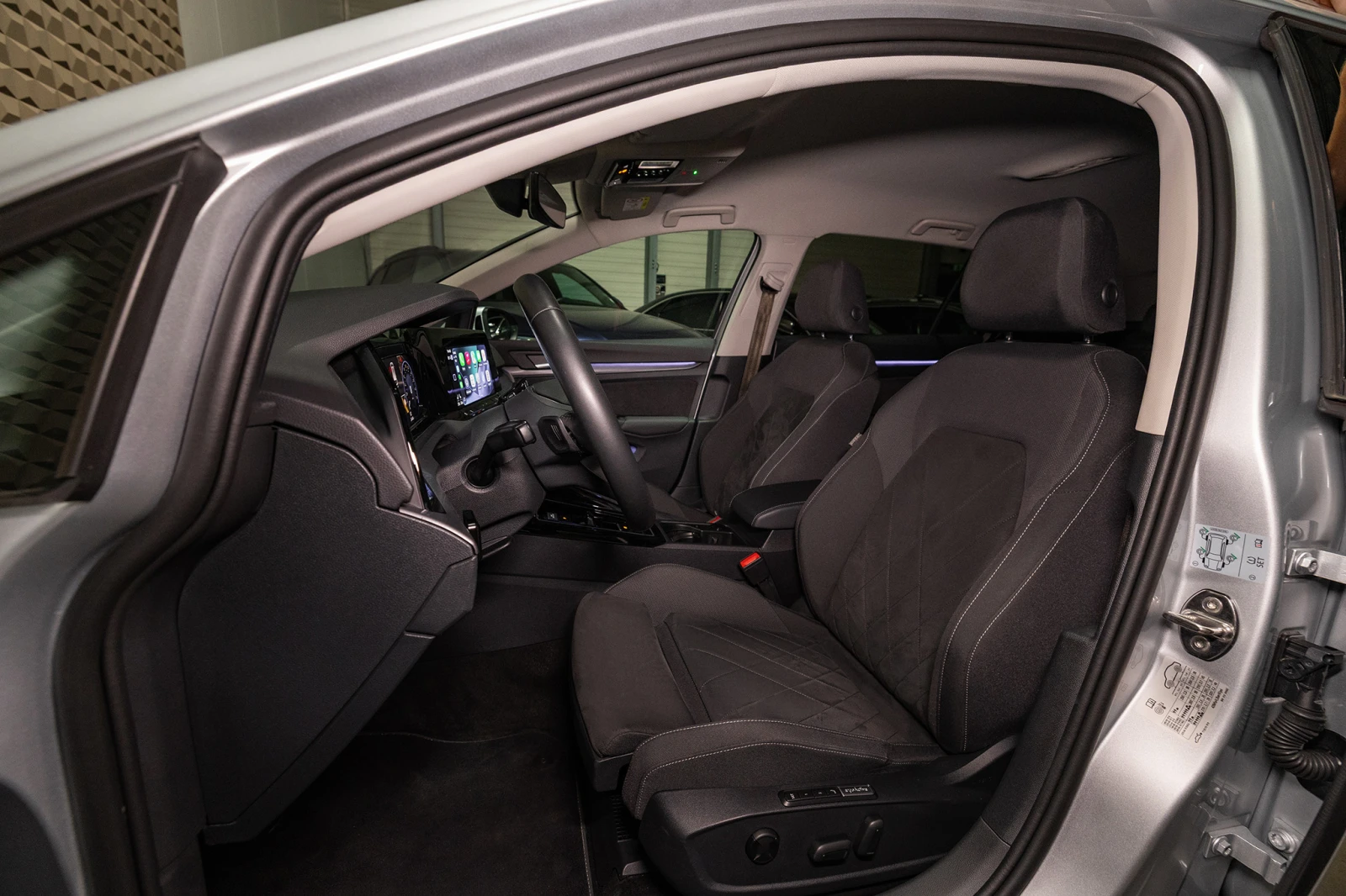 VW Golf 8 Variant | 1.5 TSI | IQ.Light LED | , снимка 8 - Автомобили и джипове - 55530790