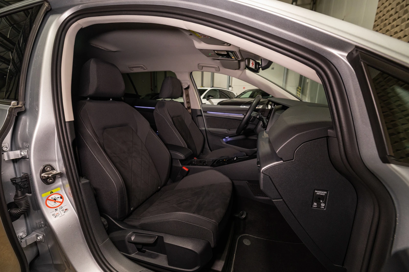 VW Golf 8 Variant | 1.5 TSI | IQ.Light LED | , снимка 10 - Автомобили и джипове - 55530790