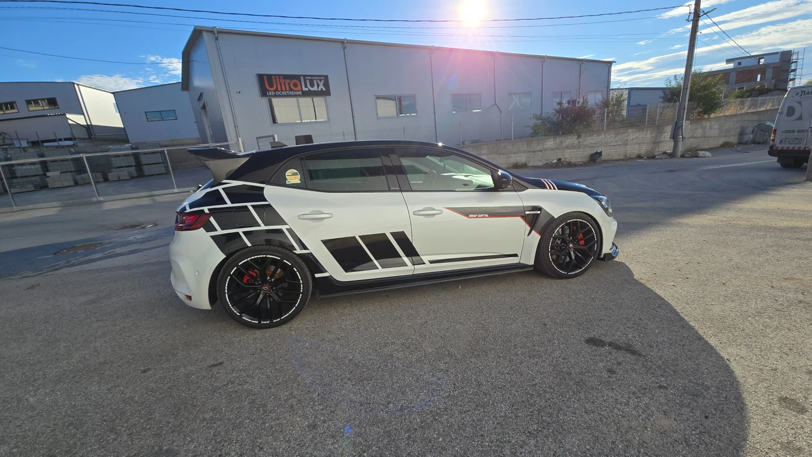 Renault Megane RS TROPHY, снимка 3 - Автомобили и джипове - 55980082