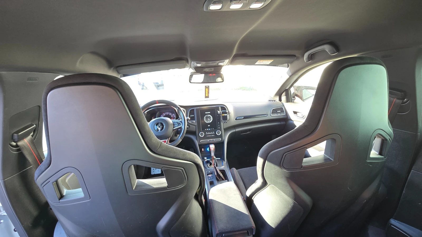Renault Megane RS TROPHY, снимка 10 - Автомобили и джипове - 55980082