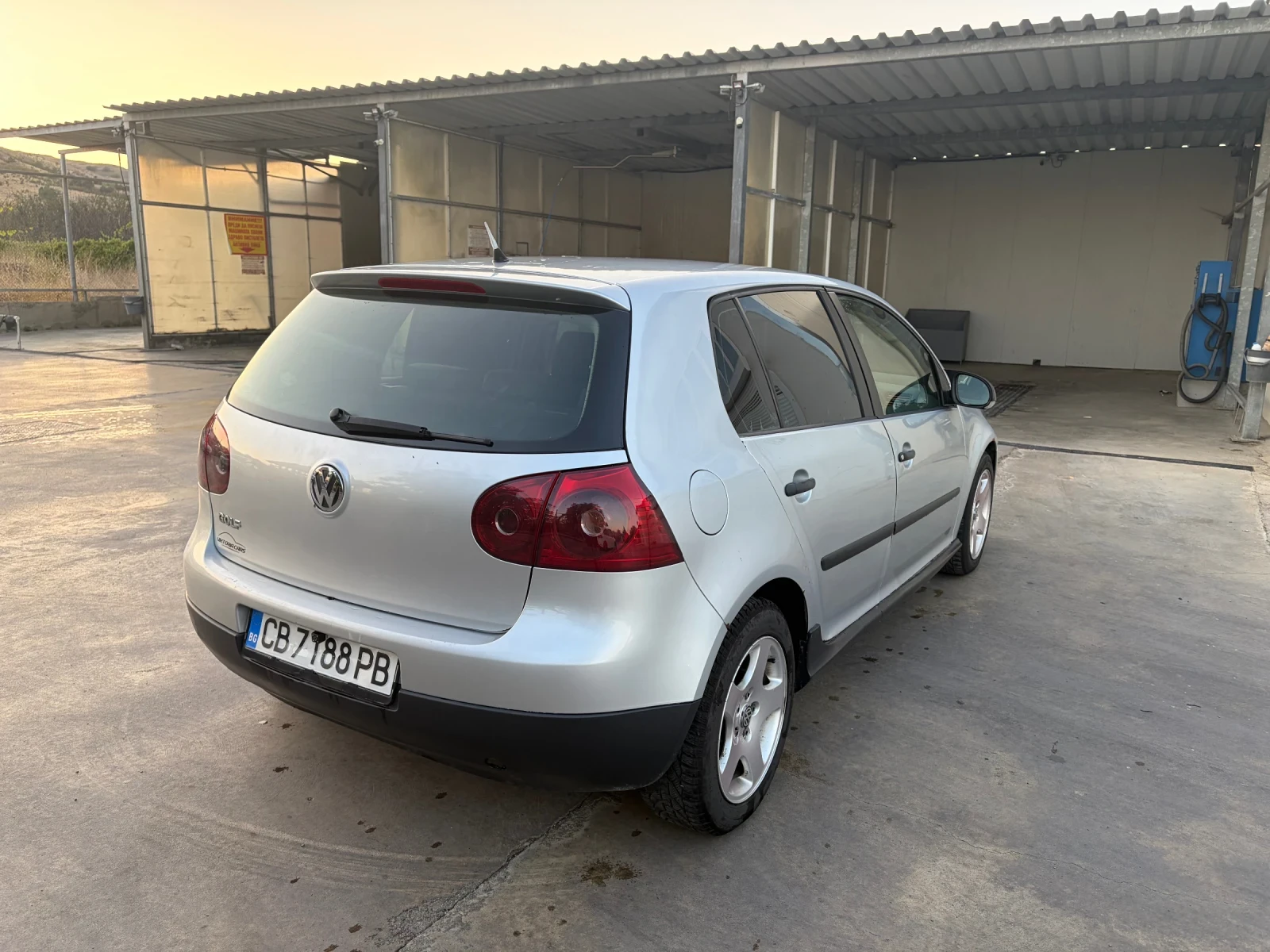 VW Golf 2.0 SDI, снимка 6 - Автомобили и джипове - 56339956