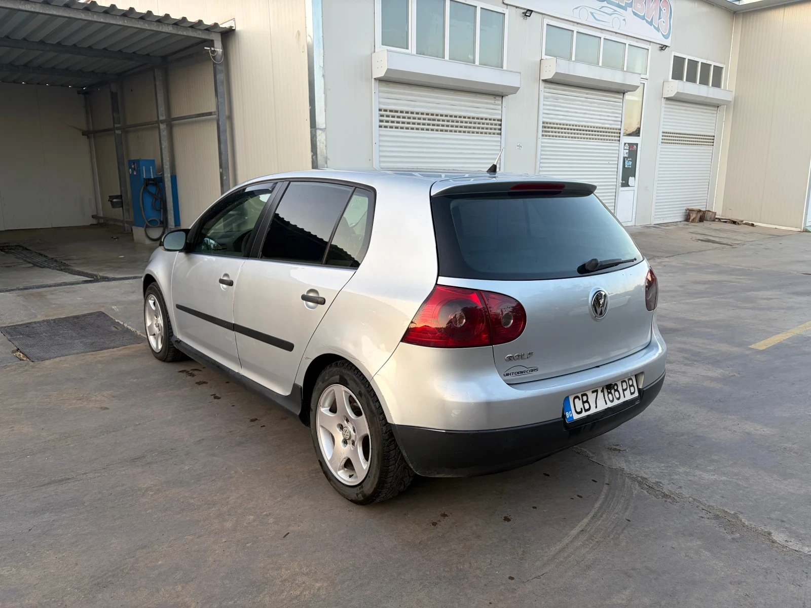 VW Golf 2.0 SDI, снимка 5 - Автомобили и джипове - 56339956