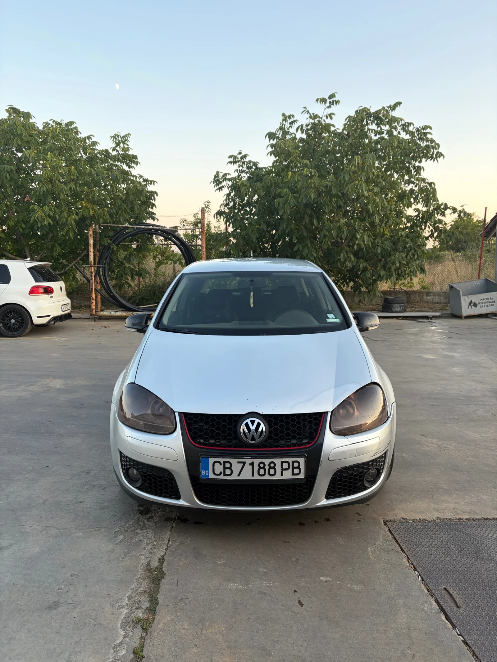 VW Golf 2.0 SDI, снимка 2 - Автомобили и джипове - 56339956