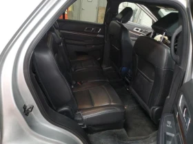 Ford Explorer 3.5L 6 4x4 w/Front Whl Drv, снимка 12