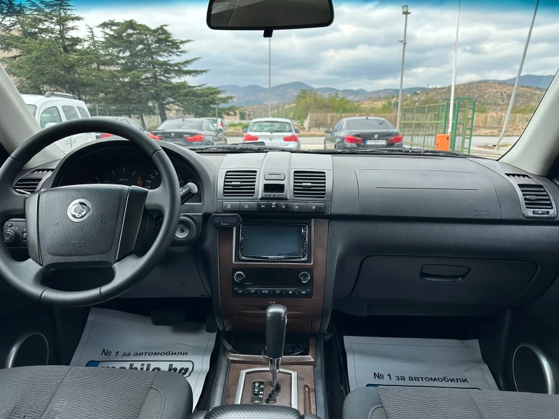 SsangYong Rexton 2.7-4x4-Автомат, снимка 14 - Автомобили и джипове - 47257480