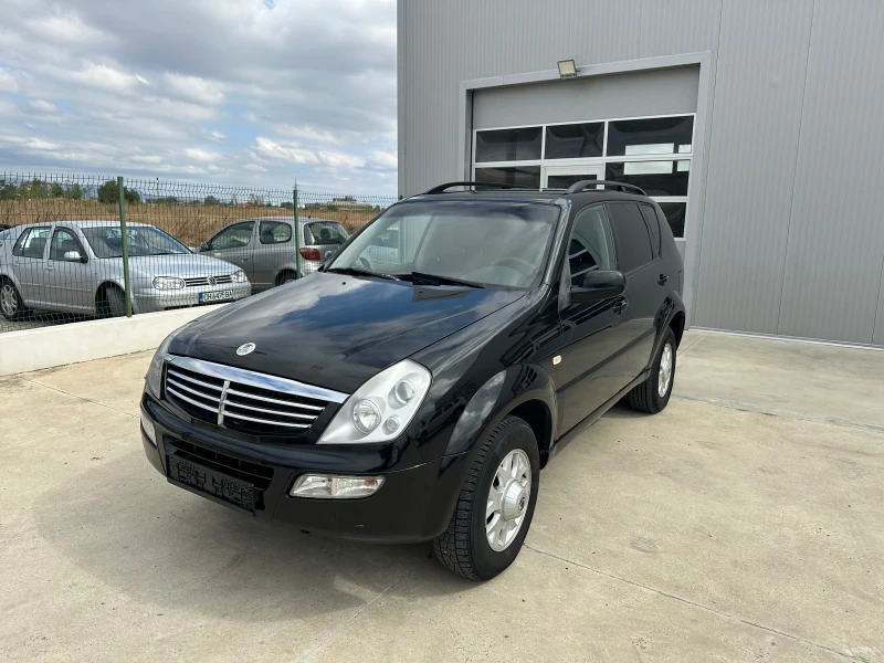 SsangYong Rexton 2.7-4x4-Автомат, снимка 1 - Автомобили и джипове - 47257480