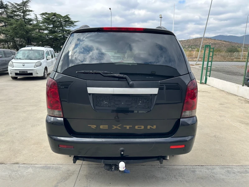 SsangYong Rexton 2.7-4x4-Автомат, снимка 6 - Автомобили и джипове - 47257480