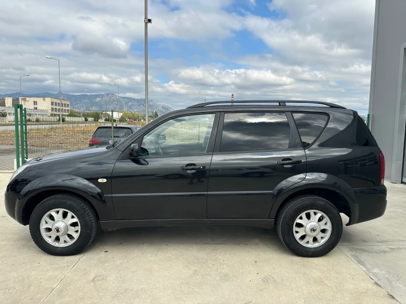 SsangYong Rexton 2.7-4x4-Автомат, снимка 8 - Автомобили и джипове - 47257480