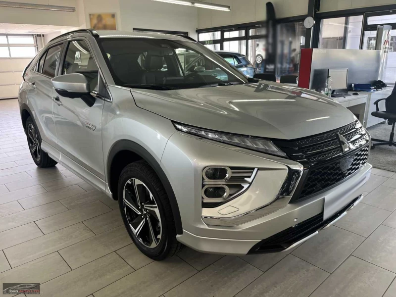 Mitsubishi Eclipse Cross НОВ!LED/188HP/CAM/CARPLAY/NAVI/4X4/365b, снимка 8 - Автомобили и джипове - 47772772