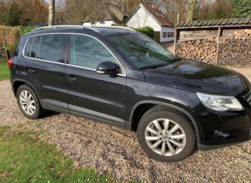 VW Tiguan, снимка 2 - Автомобили и джипове - 48352621