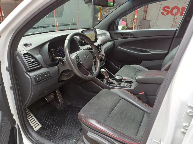 Hyundai Tucson 1.6 CRDI N-LINE, снимка 13 - Автомобили и джипове - 48712349