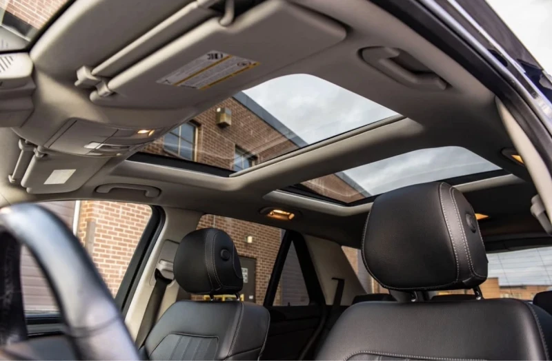 Mercedes-Benz GLE 400 * * AMG PACK* * CARFAX* * АВТОКРЕДИТ* * , снимка 10 - Автомобили и джипове - 52823909