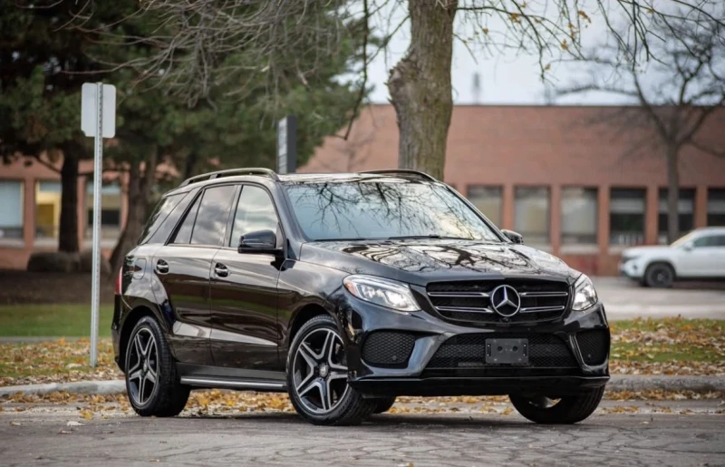 Mercedes-Benz GLE 400 * * AMG PACK* * CARFAX* * АВТОКРЕДИТ* * , снимка 3 - Автомобили и джипове - 52823909