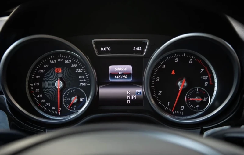 Mercedes-Benz GLE 400 * * AMG PACK* * CARFAX* * АВТОКРЕДИТ* * , снимка 15 - Автомобили и джипове - 52823909