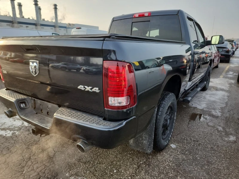 Dodge RAM 1500 * Sport * CARFAX * БЕЗ ПЪРВОНАЧАЛНА ВНОСКА, снимка 4 - Автомобили и джипове - 53114534