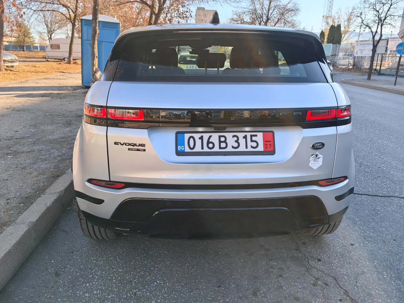 Land Rover Range Rover Evoque 2.0TD4 180кс. R-Dynamic 4х4 360 - изображение 7