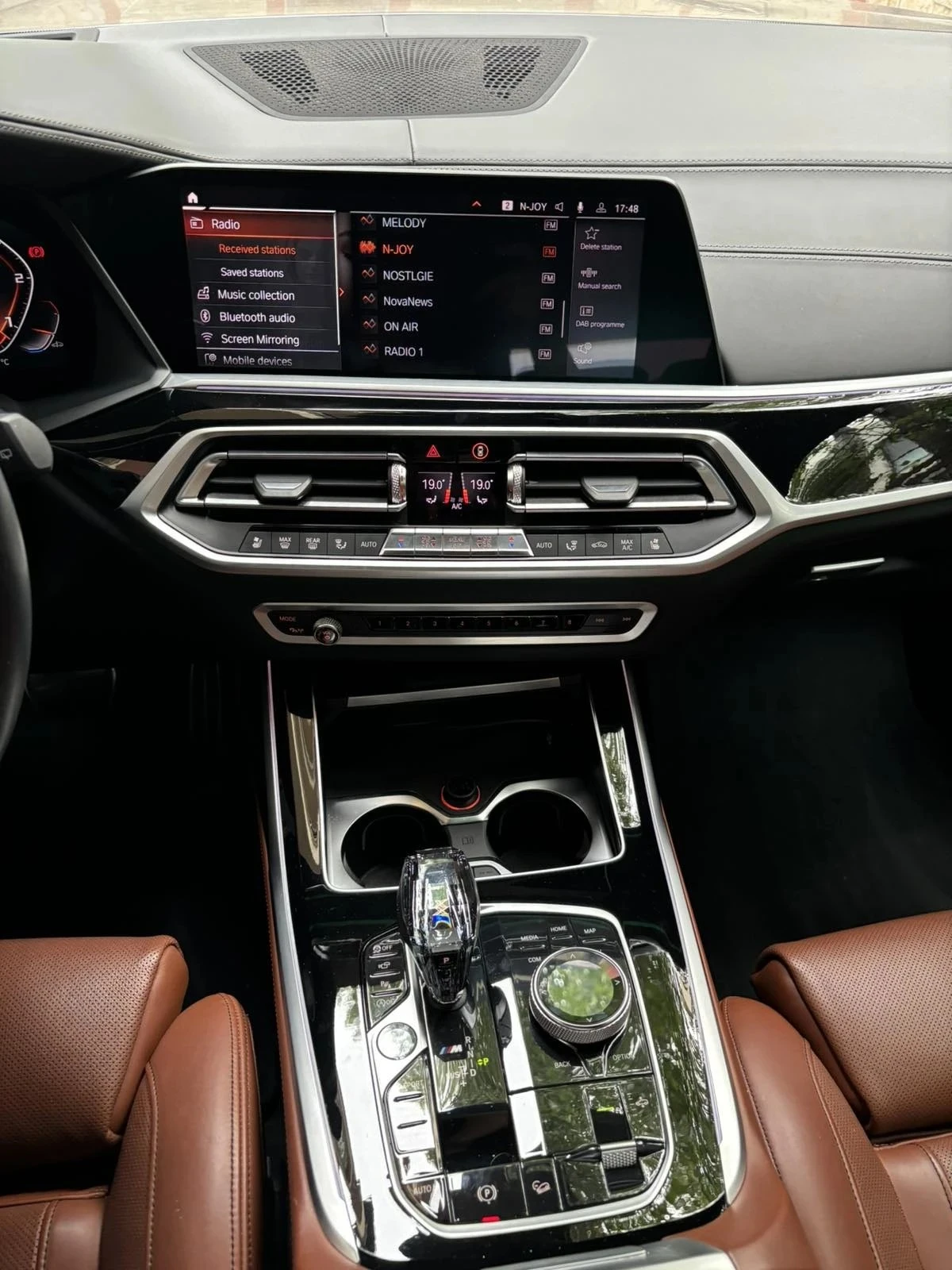 BMW X7 M50d - White Thunder Edition - изображение 9