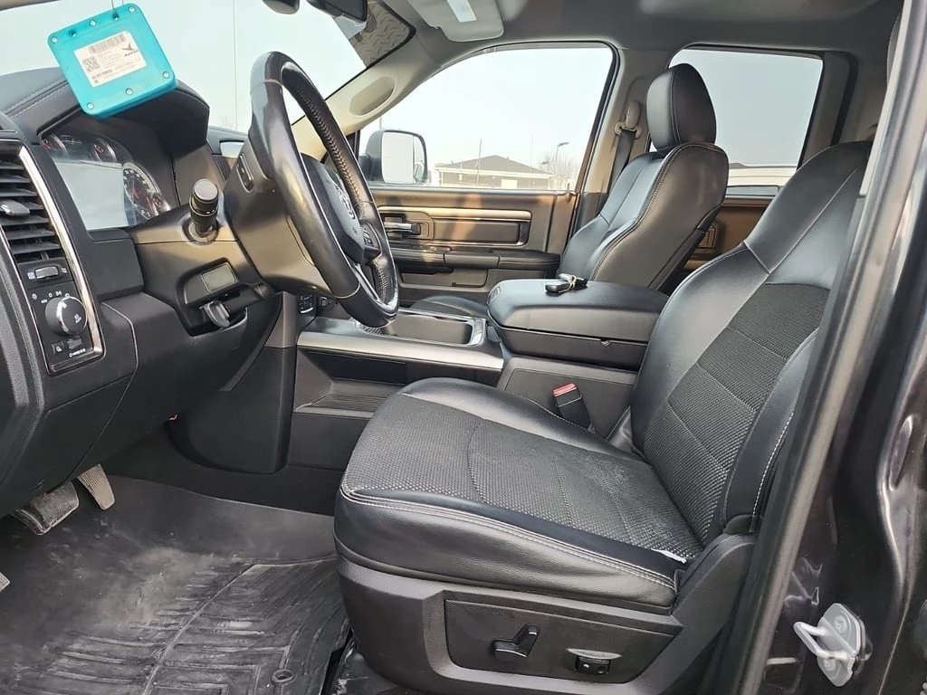 Dodge RAM 1500 * Sport * CARFAX * БЕЗ ПЪРВОНАЧАЛНА ВНОСКА - изображение 2