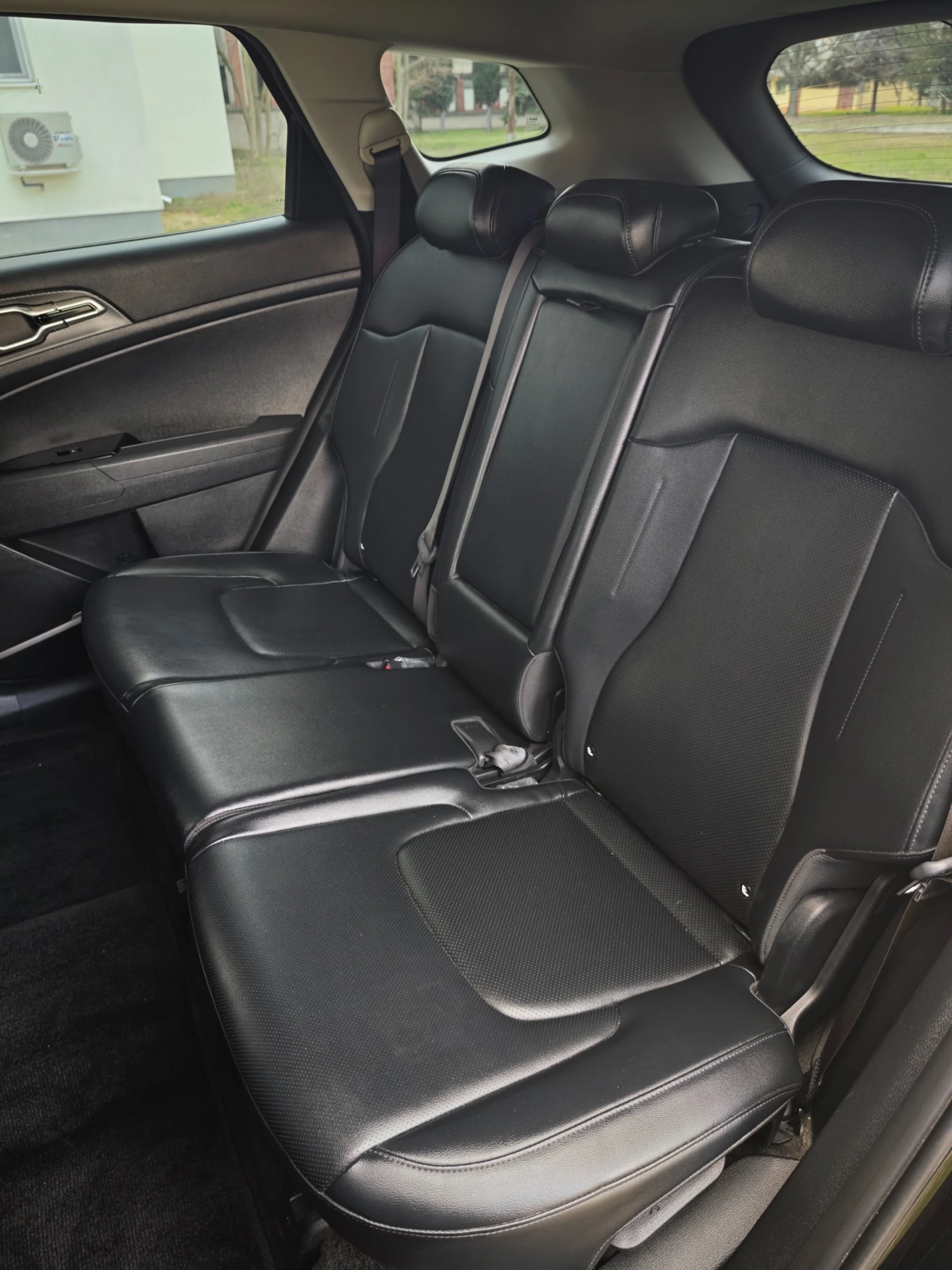 Kia Sportage 2.0 CRDI, снимка 17 - Автомобили и джипове - 53738205