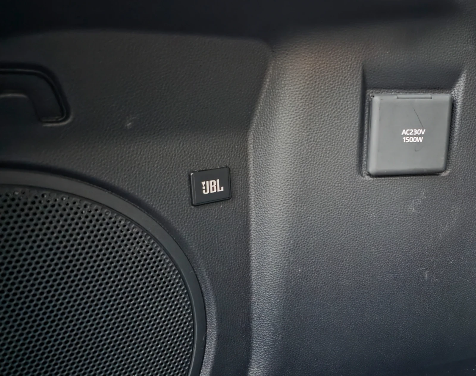 Toyota C-HR 223Hp/GR Plug-in/360* /Head up/230V/20, снимка 16 - Автомобили и джипове - 54208371