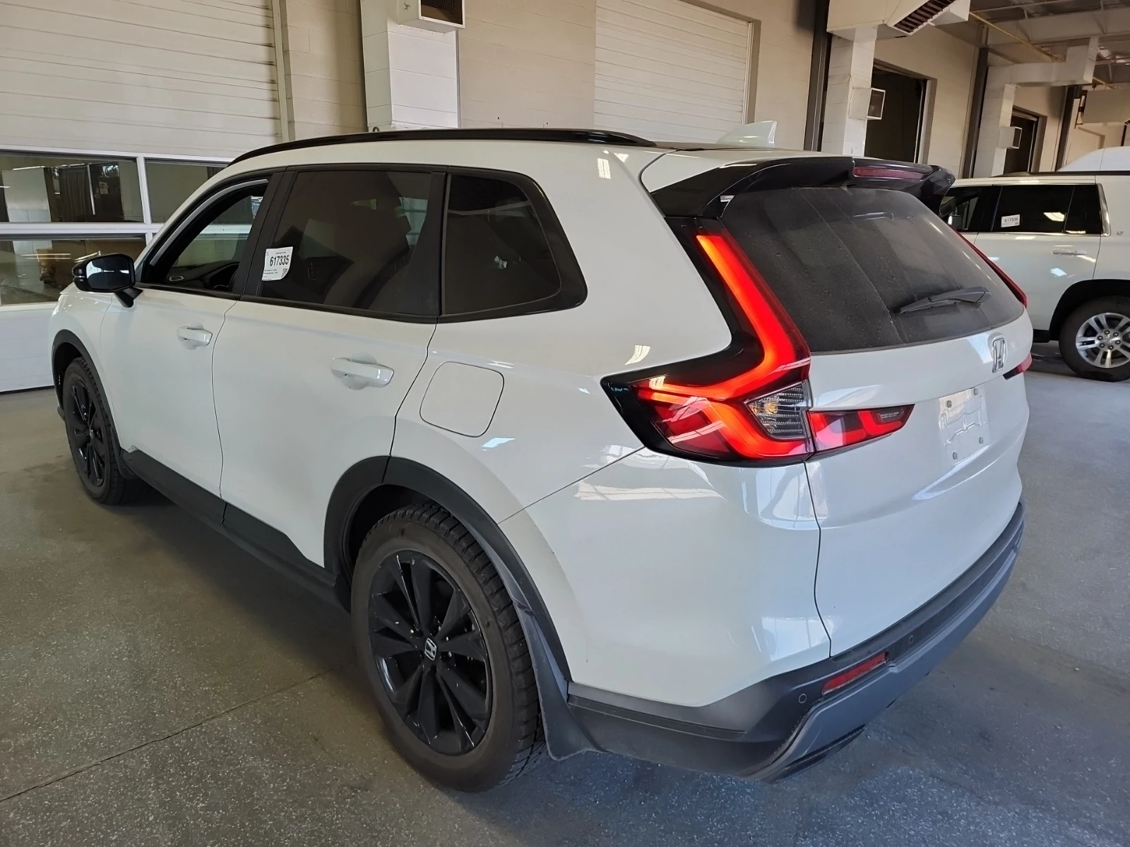 Honda Cr-v 2.0/HYBRID/TOURING/AWD/FULL-OPTION/CARFAX/2024, снимка 4 - Автомобили и джипове - 54949084
