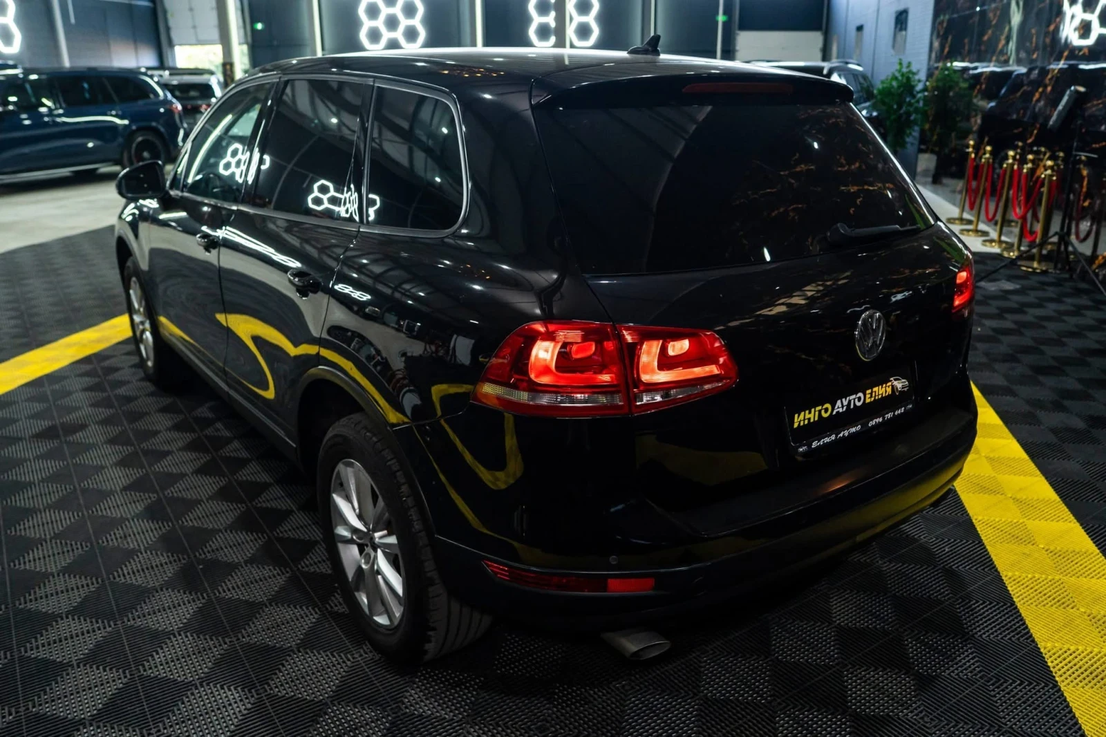 VW Touareg 3.0TDI 4MOTION LED NAVI ЛИЗИНГ 100%, снимка 7 - Автомобили и джипове - 55384782