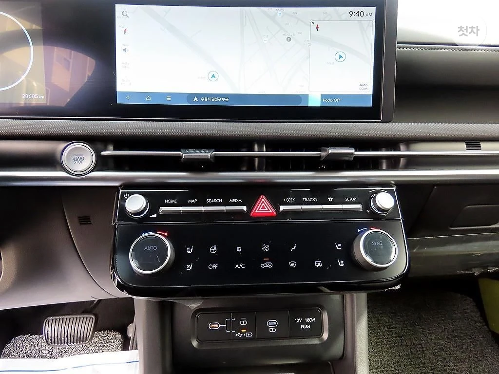 Hyundai Tucson PRESTIGE 360CAM ОБДУХ ПОДГРЕВ FULL, снимка 11 - Автомобили и джипове - 55470406