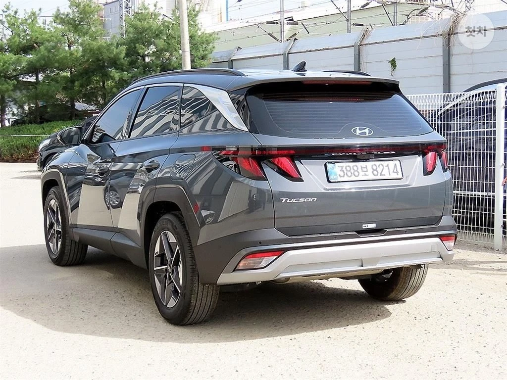 Hyundai Tucson PRESTIGE 360CAM ОБДУХ ПОДГРЕВ FULL, снимка 2 - Автомобили и джипове - 55470406