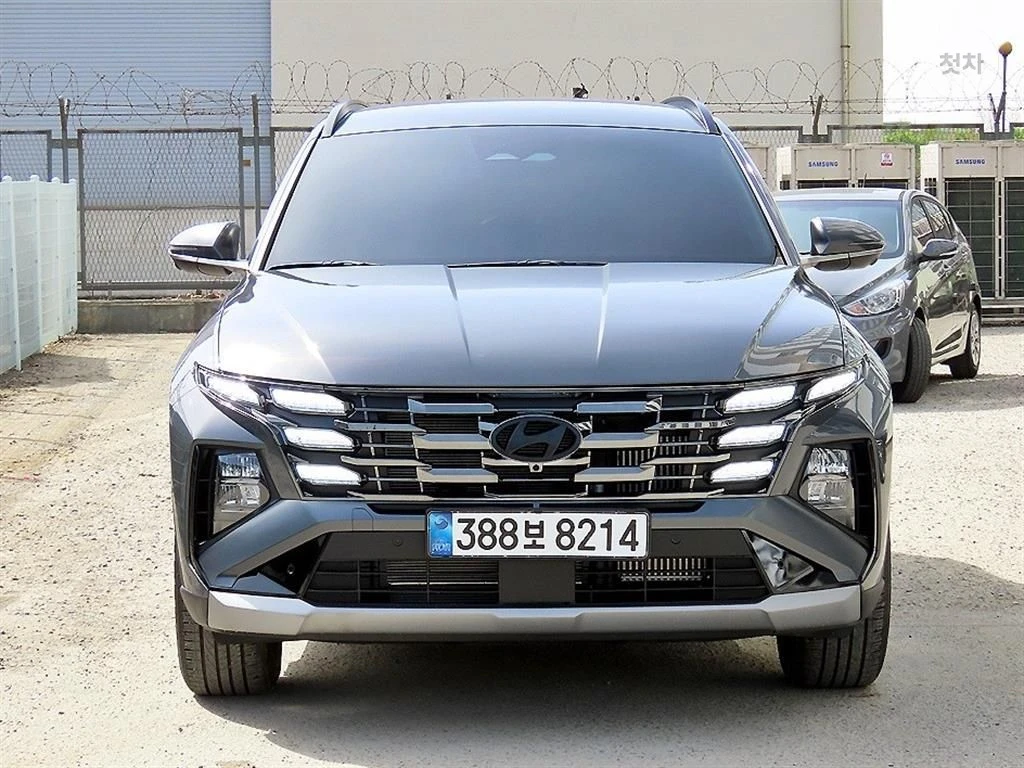Hyundai Tucson PRESTIGE 360CAM ОБДУХ ПОДГРЕВ FULL, снимка 3 - Автомобили и джипове - 55470406