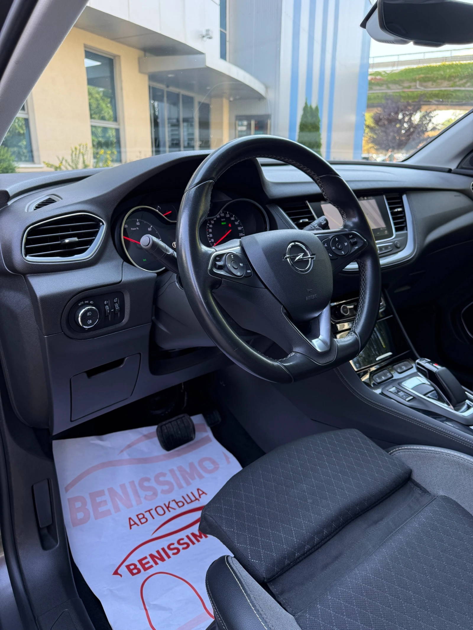 Opel Grandland X 1.6* PLUG-IN HYBRID* 4x4* СЕРВИЗНА ИСТОРИЯ* , снимка 11 - Автомобили и джипове - 55537743