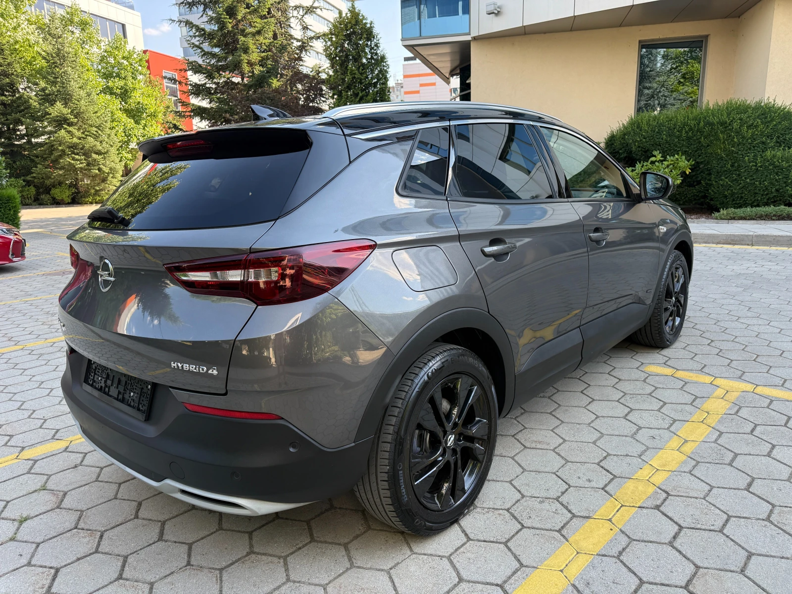Opel Grandland X 1.6* PLUG-IN HYBRID* 4x4* СЕРВИЗНА ИСТОРИЯ* , снимка 4 - Автомобили и джипове - 55537743