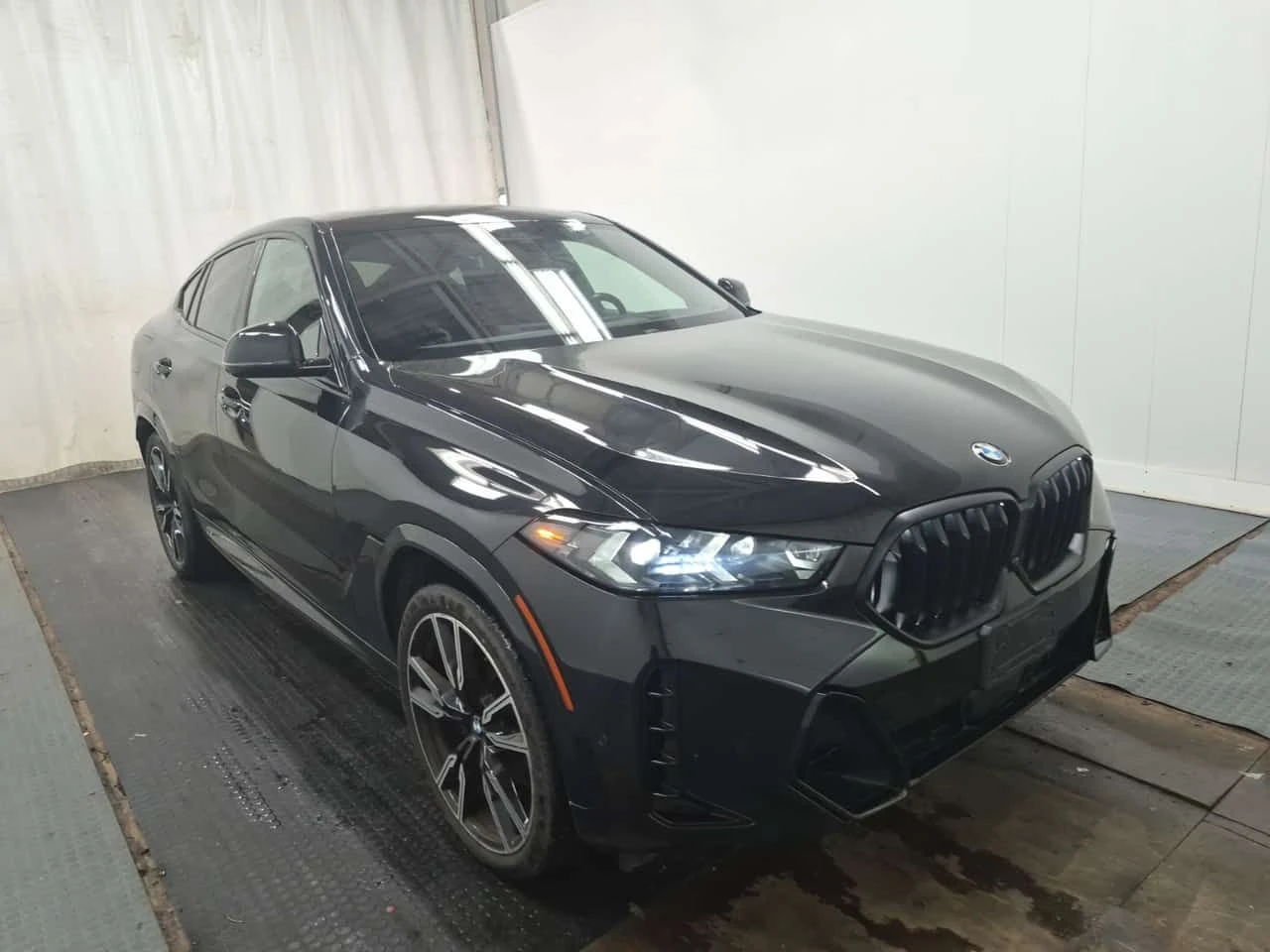 BMW X6  XDRIVE40I / HUD / 360 / DISTRONIC / 2 КЛЮЧА , снимка 2 - Автомобили и джипове - 55642204