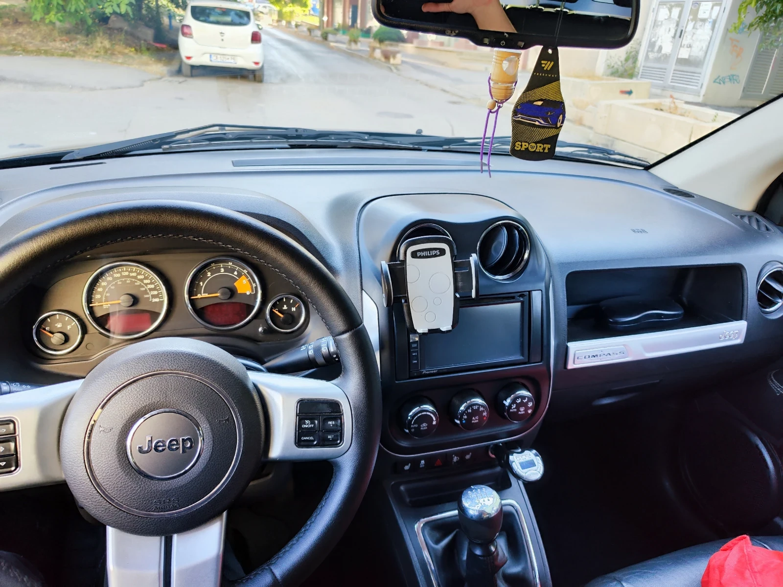 Jeep Compass, снимка 9 - Автомобили и джипове - 56119754