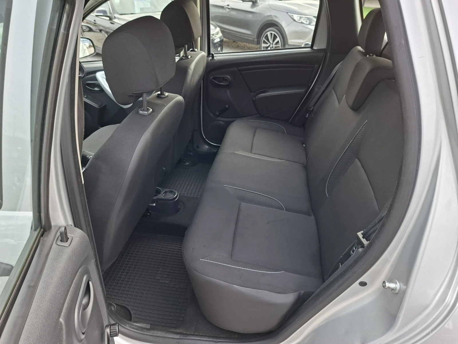 Dacia Duster 1.6I 105��.6��.�6 4�4  | Mobile.bg � ����������� 10