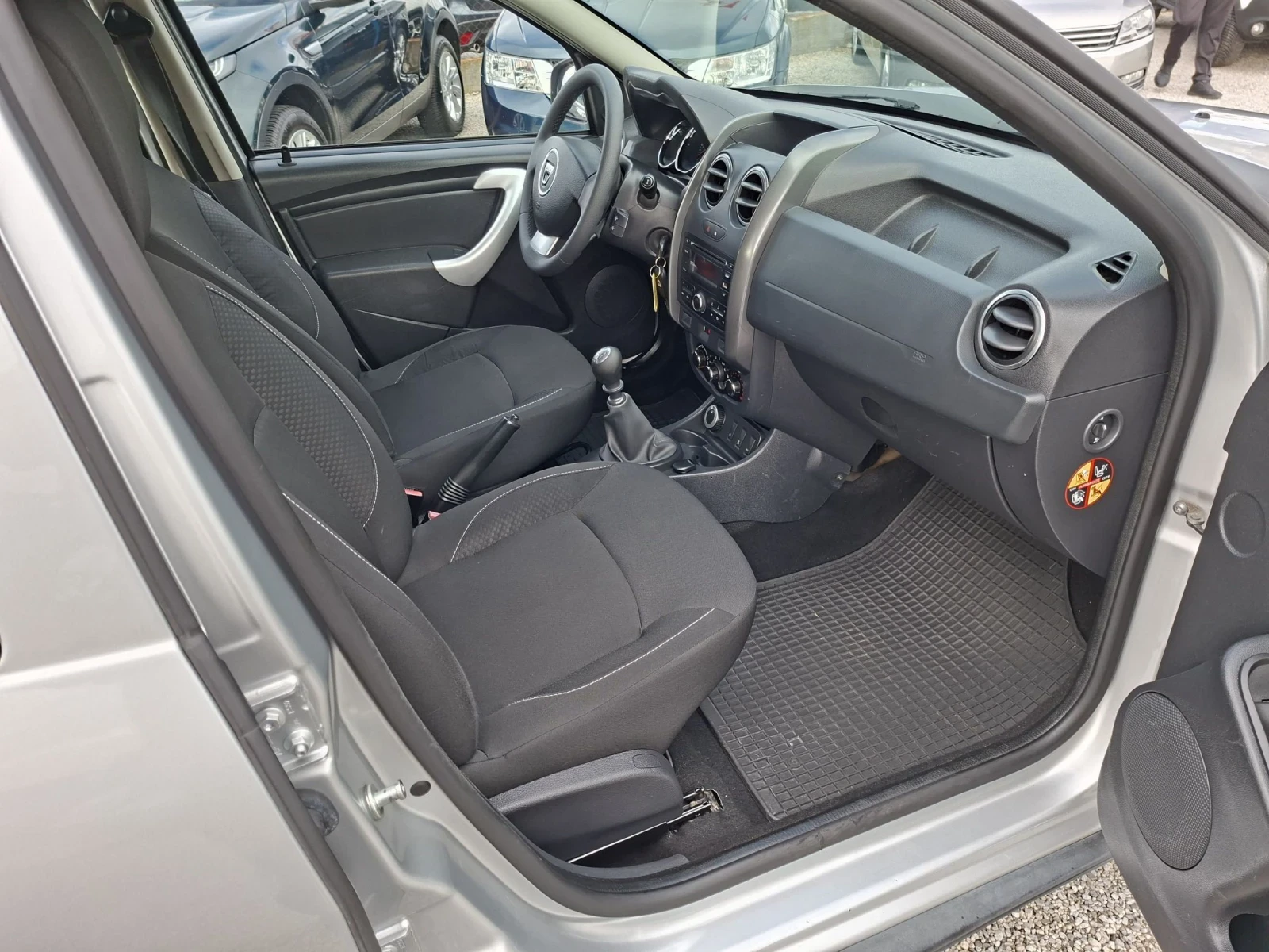 Dacia Duster 1.6I 105��.6��.�6 4�4  | Mobile.bg � ����������� 12