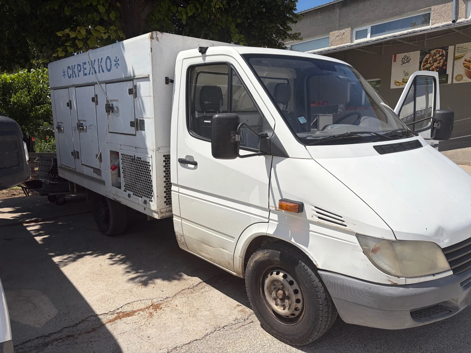Mercedes-Benz Sprinter 313 313cdi, снимка 2 - Бусове и автобуси - 55421884
