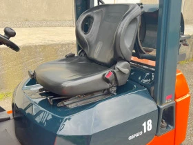 Мотокар Toyota 1.8 Тона / Газ - Бензин / Климатик / Изравнител, снимка 11