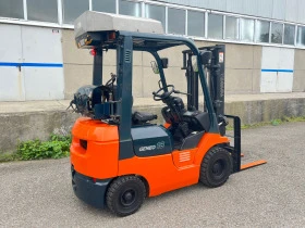 Мотокар Toyota 1.8 Тона / Газ - Бензин / Климатик / Изравнител, снимка 5