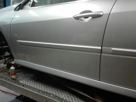 Лайсна рено лагуна 2.0дци предна лява