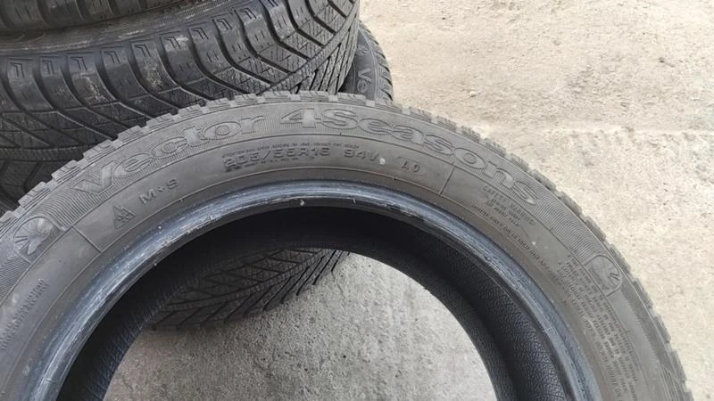 Гуми Зимни 205/55R16, снимка 6 - Гуми и джанти - 27725768