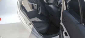 Toyota Yaris, снимка 6
