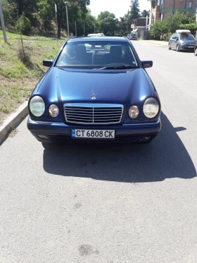 Mercedes-Benz 220 Elegance, снимка 1