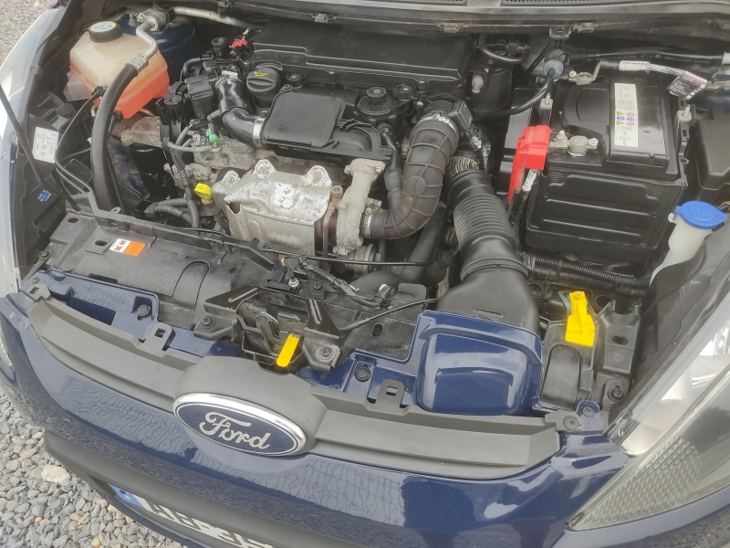 Ford Fiesta 1.4HDi/КЛИМАТРОНИК/70к.с, снимка 16 - Автомобили и джипове - 38294779