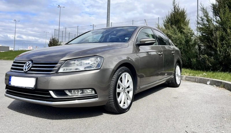 VW Passat, снимка 14 - Автомобили и джипове - 46925055