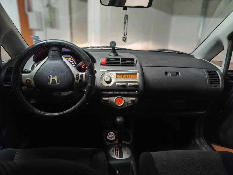 Honda Jazz Автоматик/газ/регистрация, снимка 4 - Автомобили и джипове - 47343573