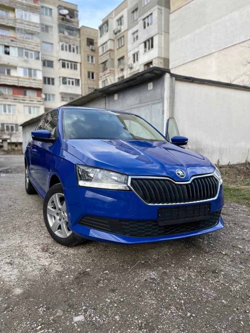 Skoda Fabia 1.0 MPI, снимка 1 - Автомобили и джипове - 47322447